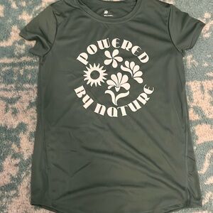 Green powered by nature shirt | all in motion | Size 14